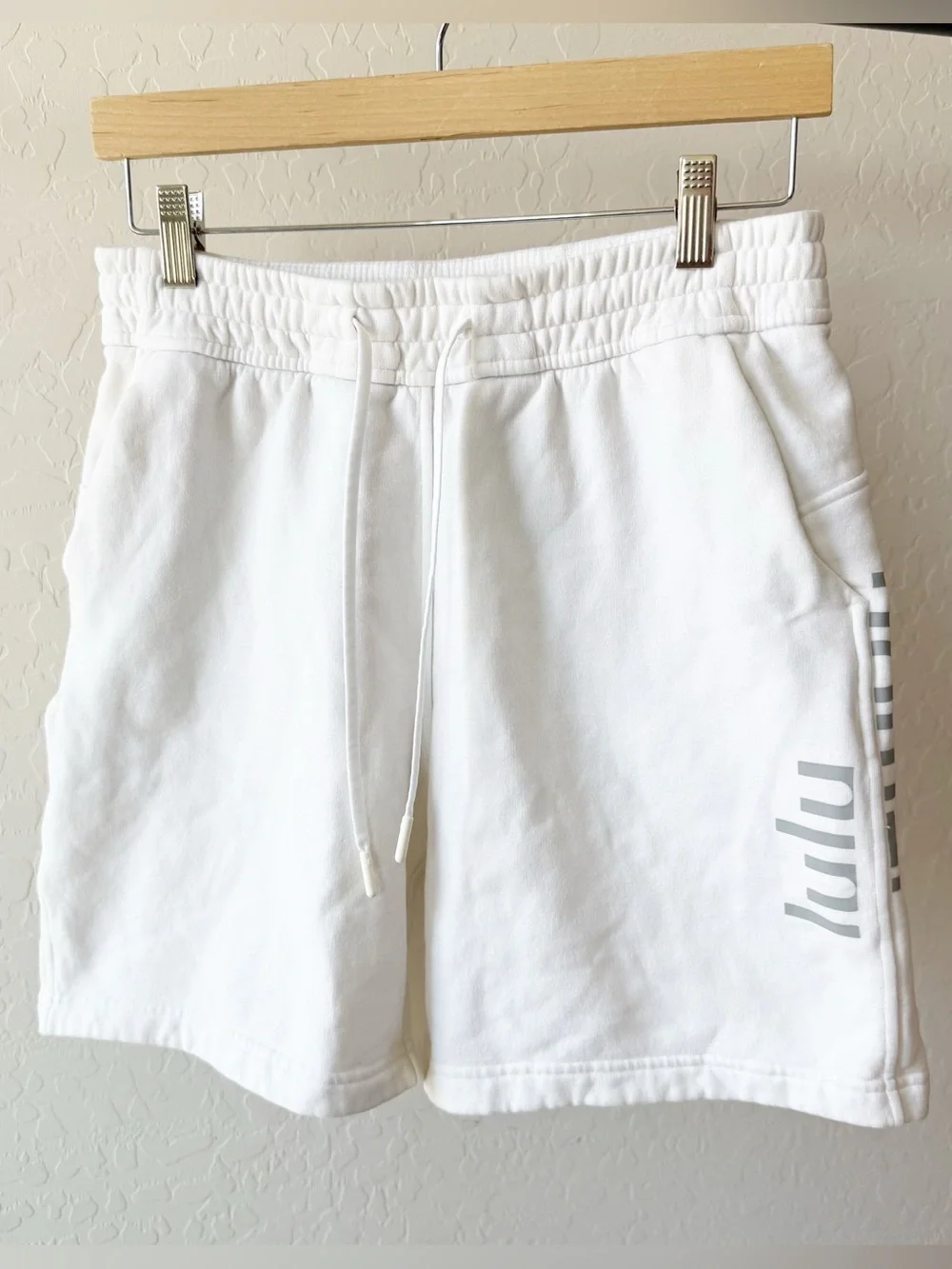 Lululemon Loungeful High-Rise Short 7